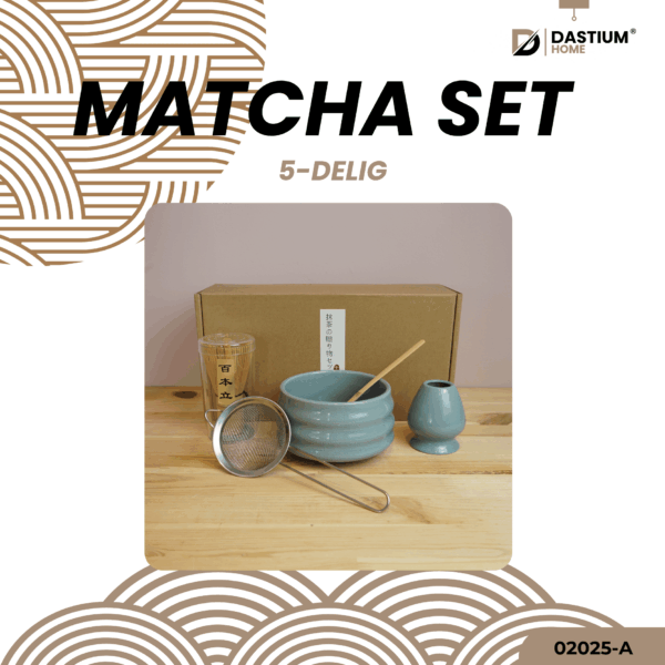 Matcha set lichtblauw – 5-delige set met chawan, zeef, houder, klopper en lepel in zachte blauwe stijl