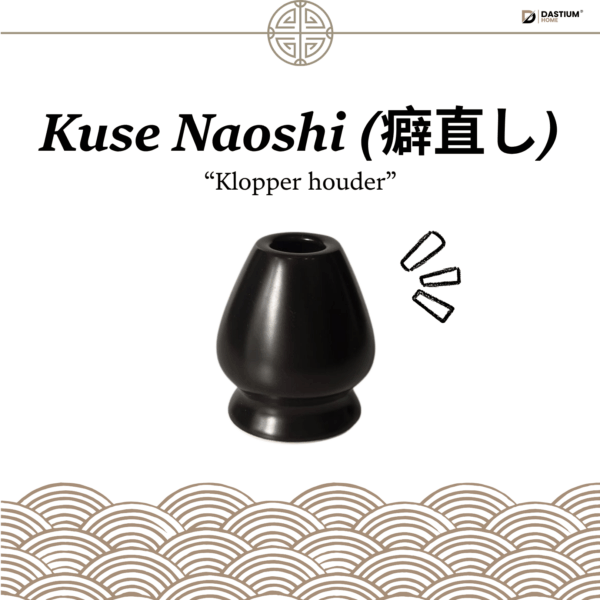 Kuse Naoshi klopperhouder van zwart keramiek – essentieel voor het netjes bewaren van je matcha klopper (chasen)