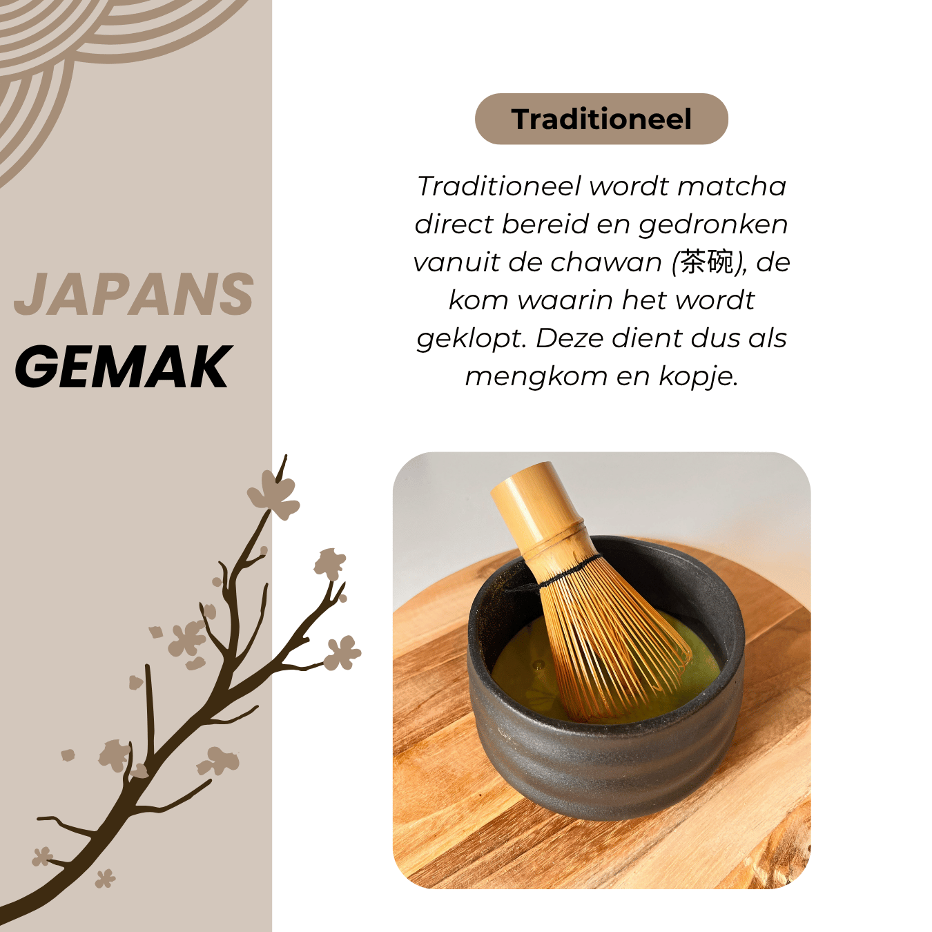 Traditioneel matcha kloppen met bamboe klopper in zwarte aardewerk kom